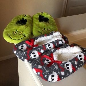 The Grinch/NBC Sock slippers